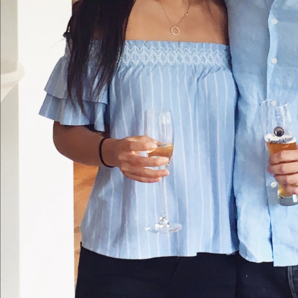 AE Off-Shoulder Top